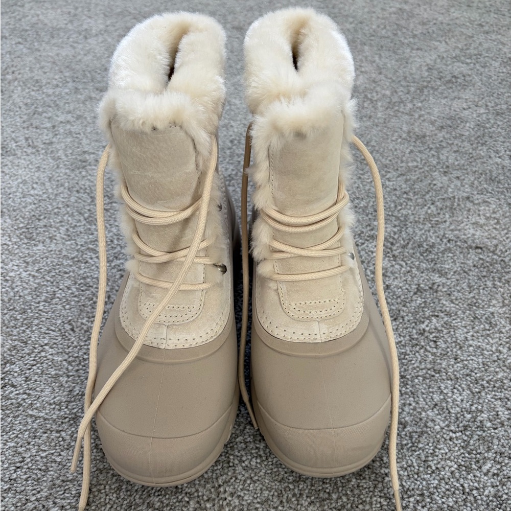 Sorel’s Brand New Snow Angel Boots Size 8 - Picture 2 of 5